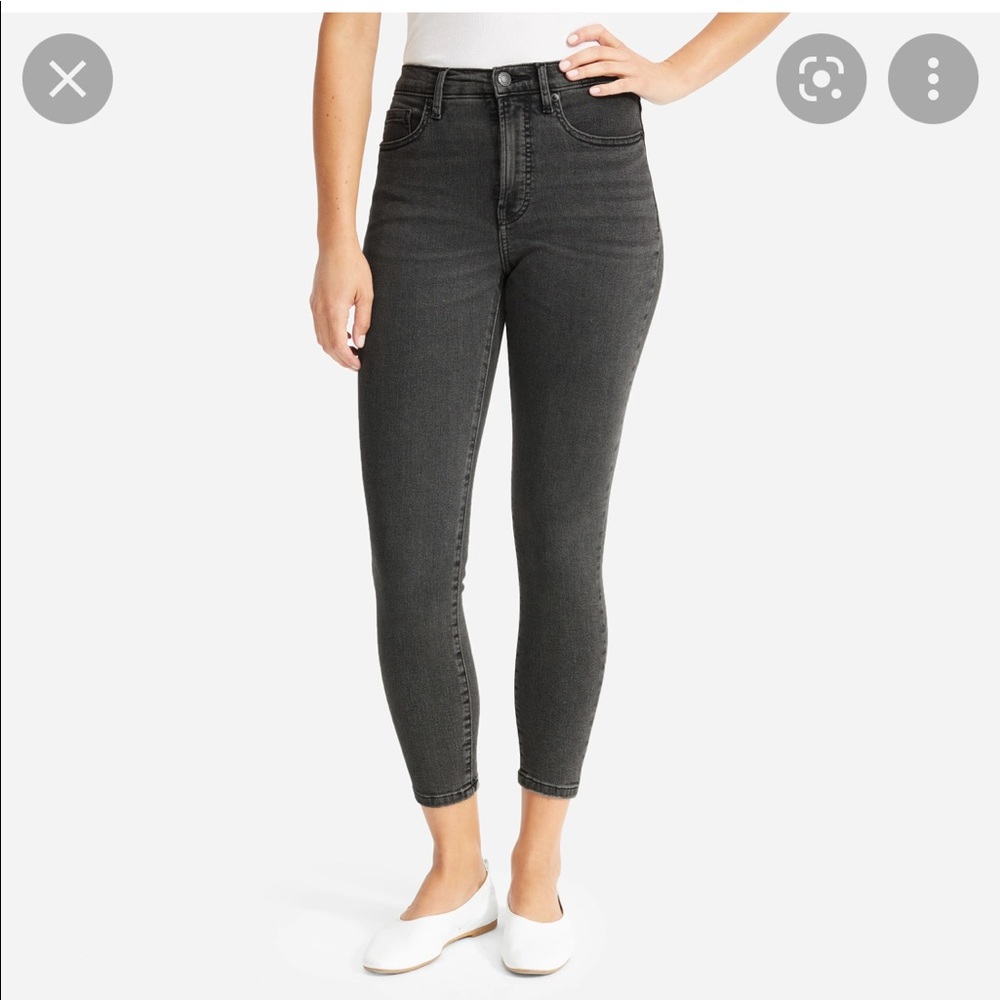 Everlane Authentic Stretch High-Rise Skinny Jean in Washed Black